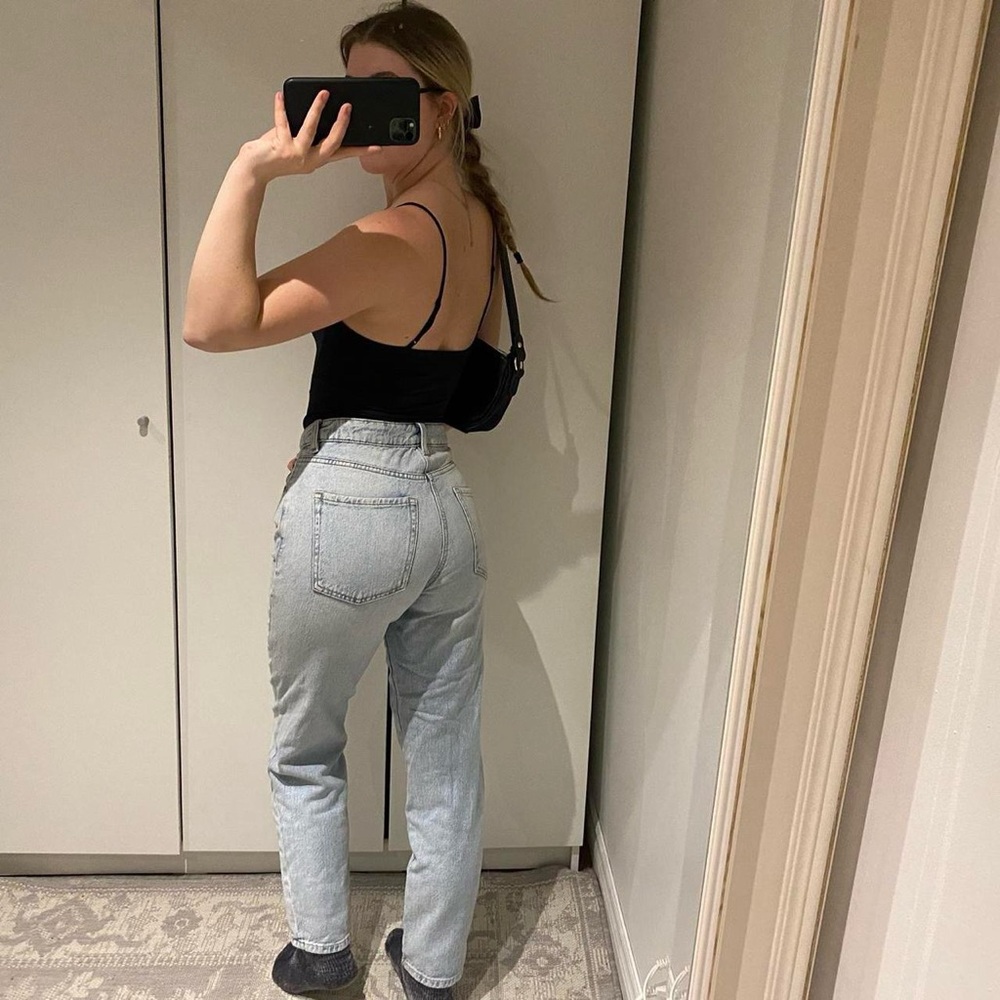 Garage Mom jeans - Picture 2 of 6